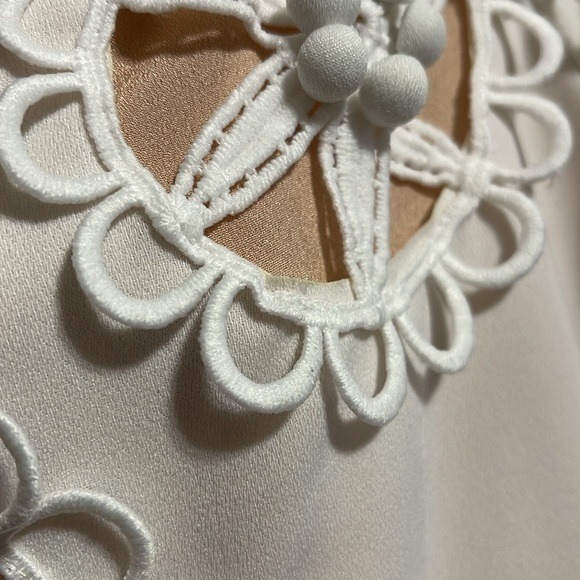 White Floral Lined Cut out Mini Dress L - Picture 8 of 10